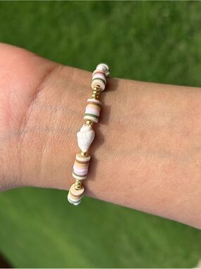 Shell Bead Bracelet